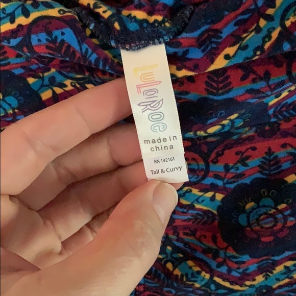 LuLaRoe boho leggings TC - Picture 3 of 3
